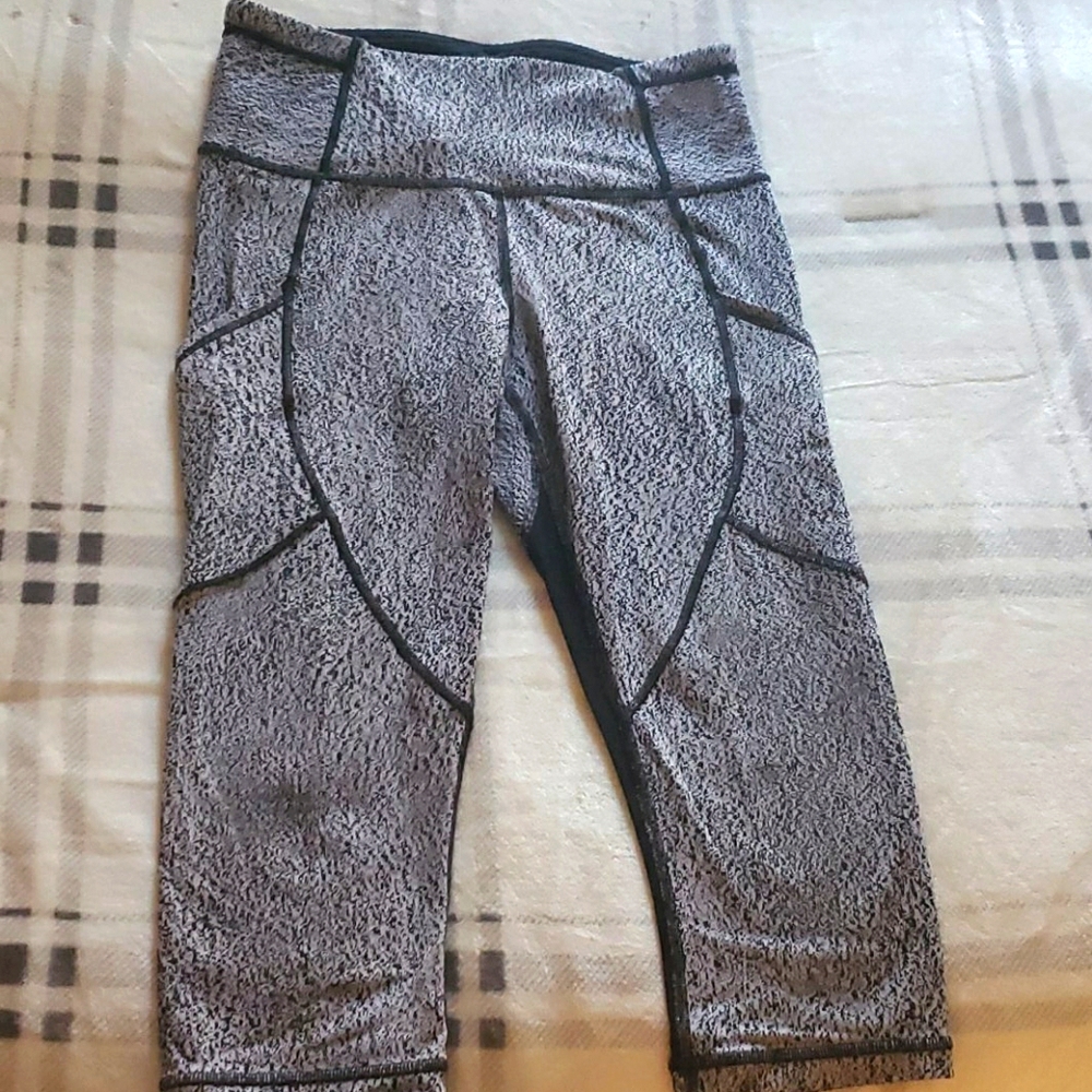 Lululemon Capris Leggings